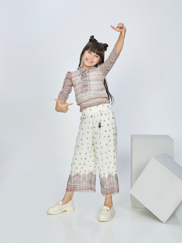 AW22-16677-Cream-G-M-1F2.jpg
